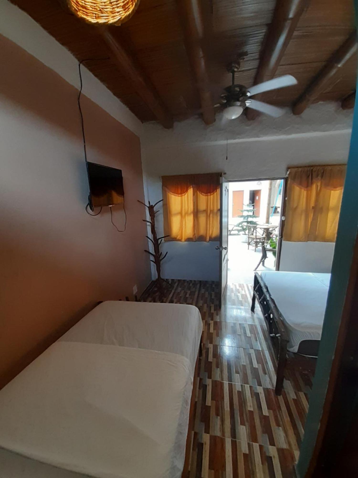 מונטניטה Weekendhostal חדר תמונה
