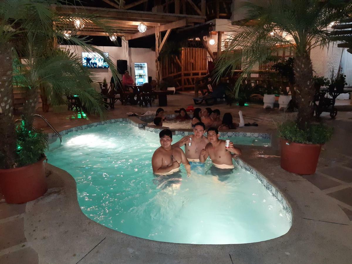 מונטניטה Weekendhostal מראה חיצוני תמונה