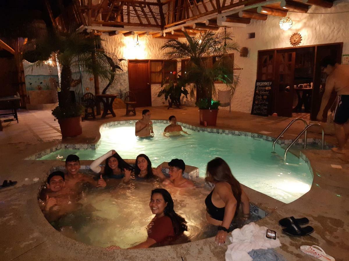 מונטניטה Weekendhostal מראה חיצוני תמונה