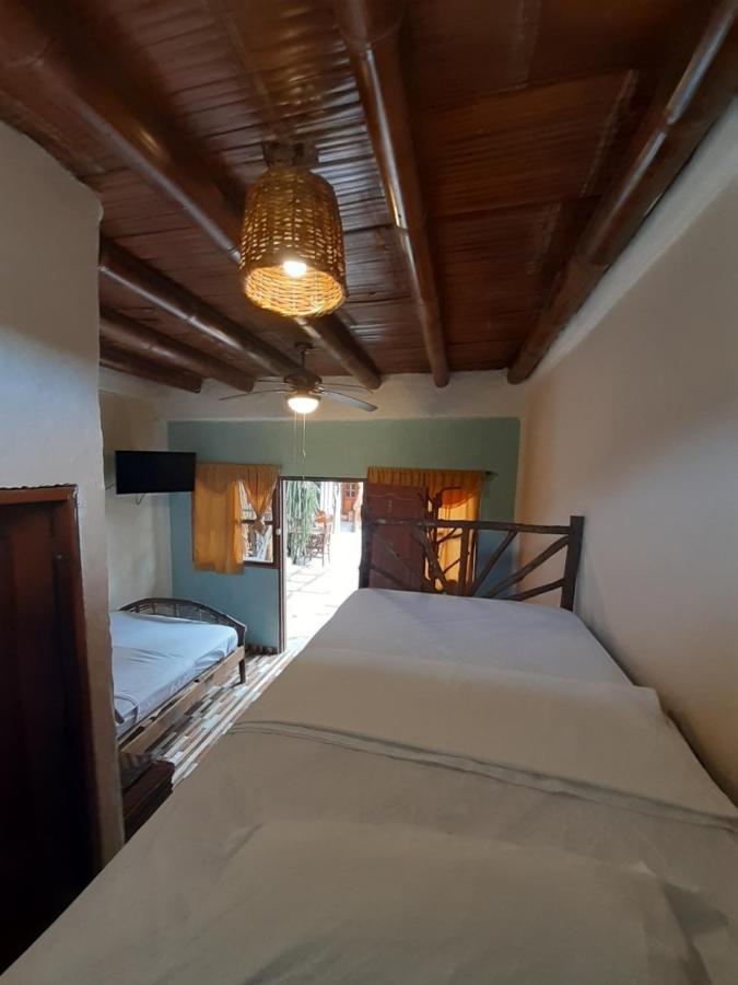 מונטניטה Weekendhostal מראה חיצוני תמונה
