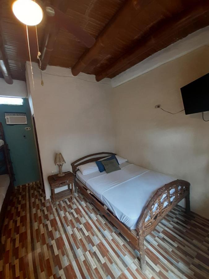 מונטניטה Weekendhostal מראה חיצוני תמונה