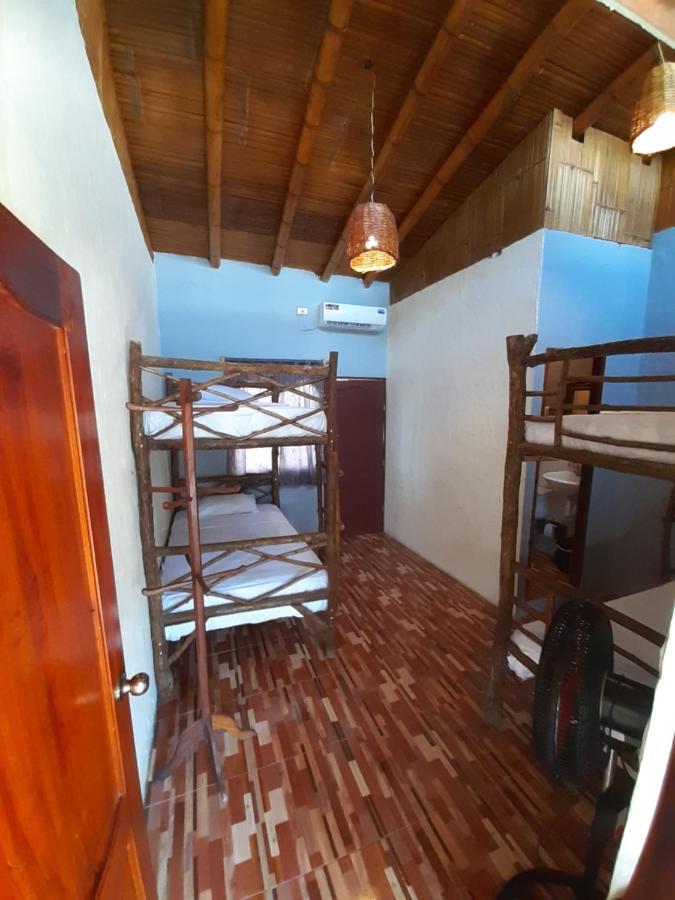 מונטניטה Weekendhostal מראה חיצוני תמונה