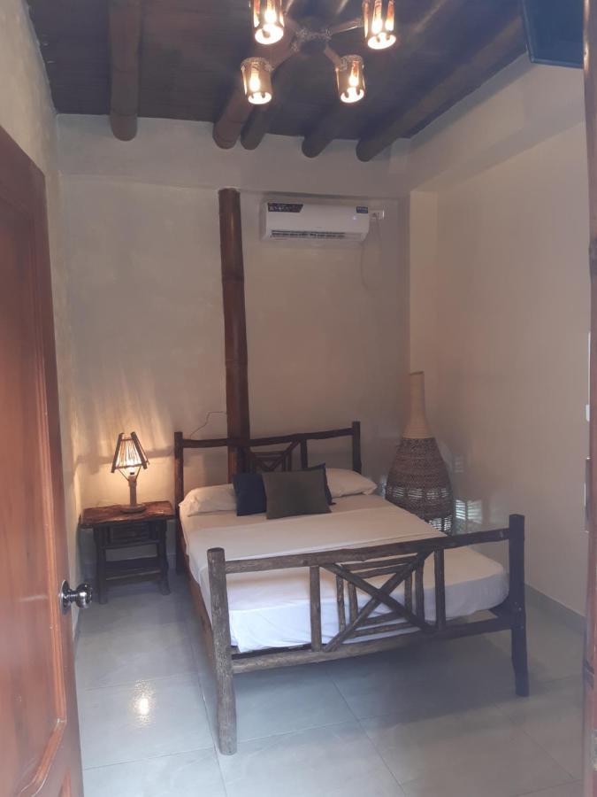 מונטניטה Weekendhostal מראה חיצוני תמונה
